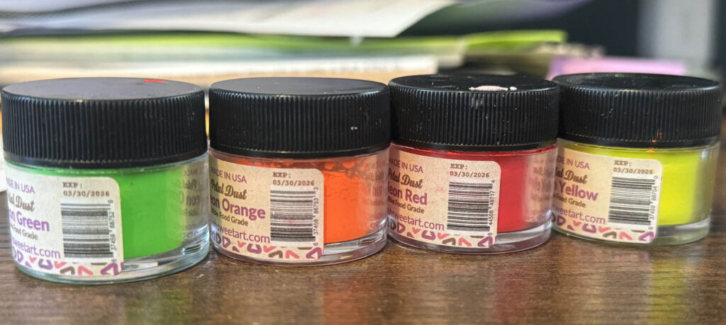 Neon food color dust