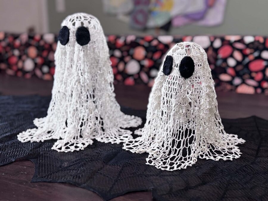 Easy Halloween Vintage Ghosts