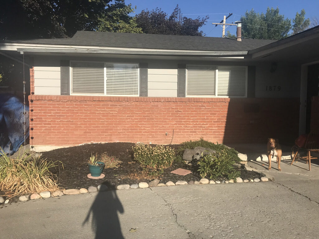 Front shutter before
